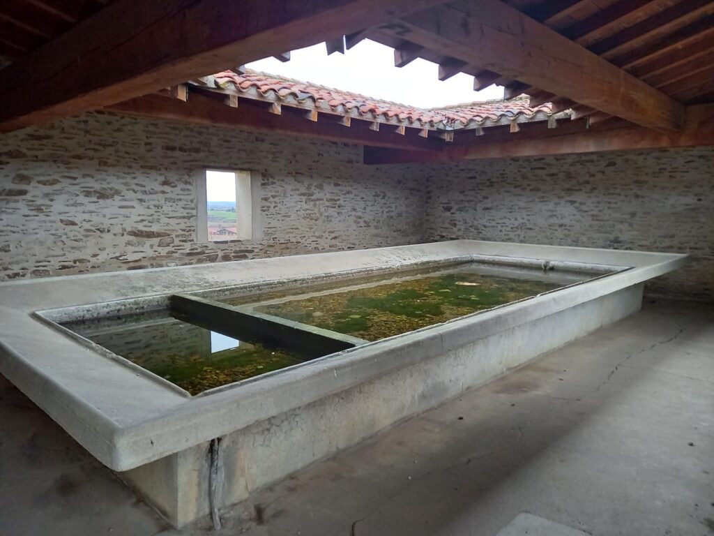 Lavoir impluvium - Longes